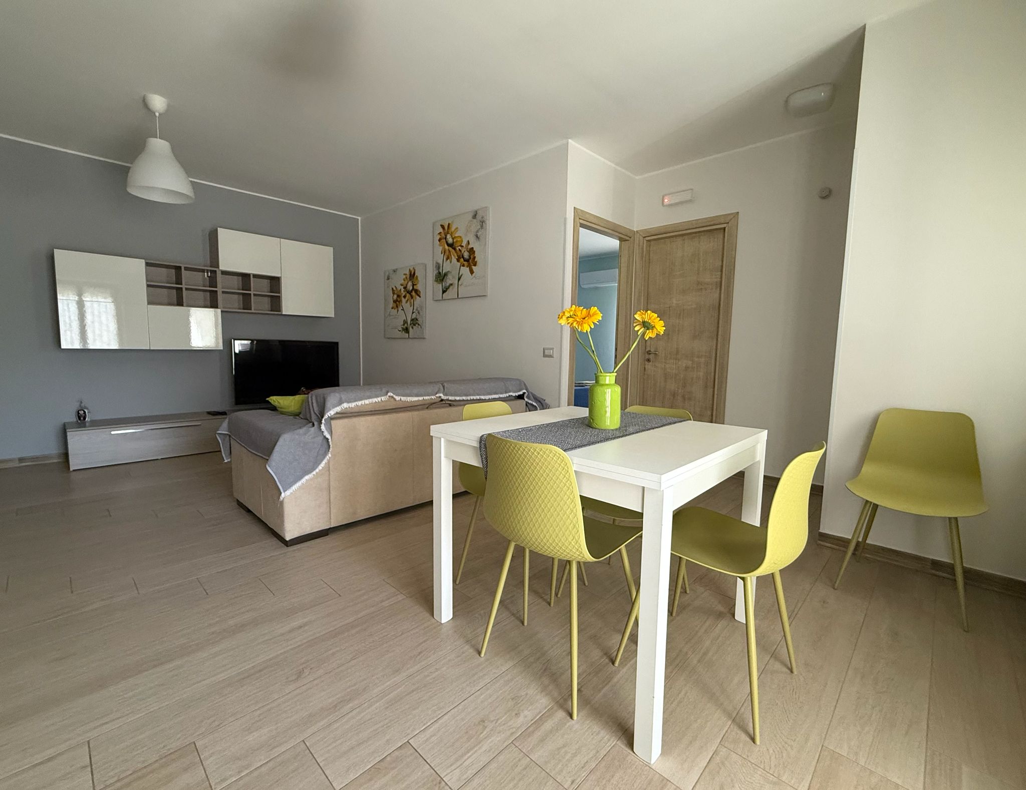 Secondo bagno con doccia, appartamento Brolo